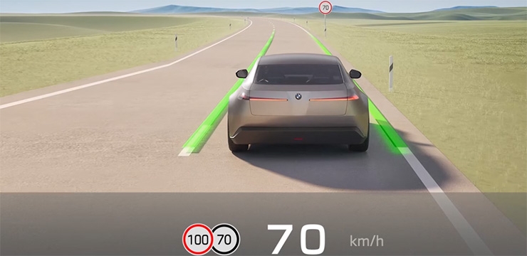 NEW BMW X5, Driving Assistant Plus жүйесінің арқасында баратын жеріңізге шаршауды сезінбей жетіңіз.