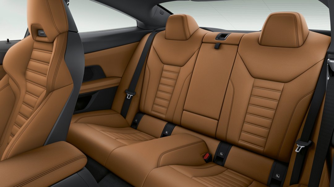 4-ші сериялы BMW Coupe артқы бөлігі купе шанағы бар модельдерге тән