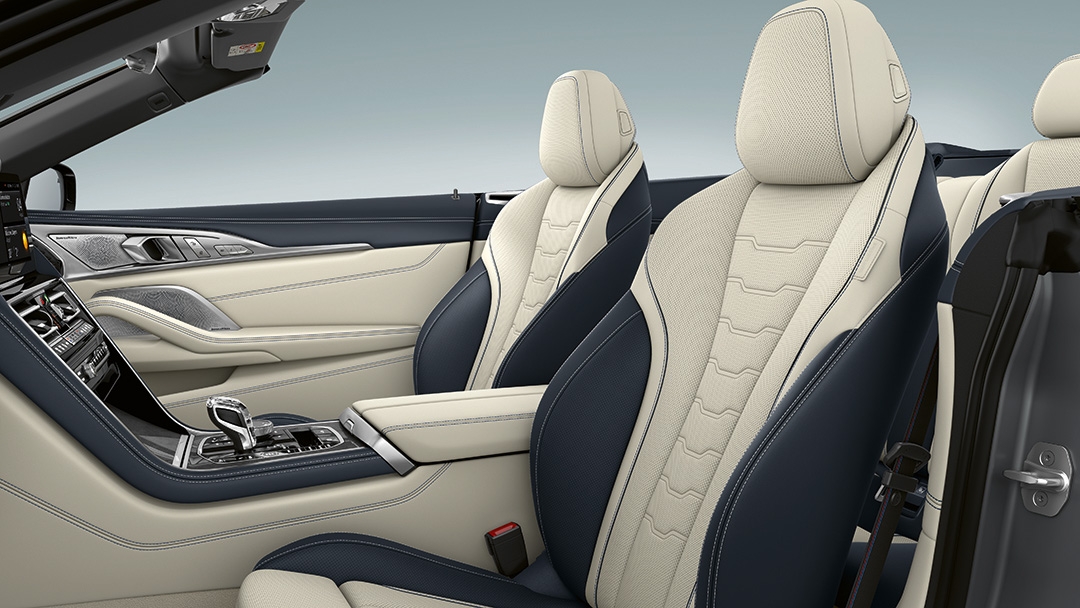 Жүргізуші мен алдыңғы жолаушының көп функциялы орындықтары